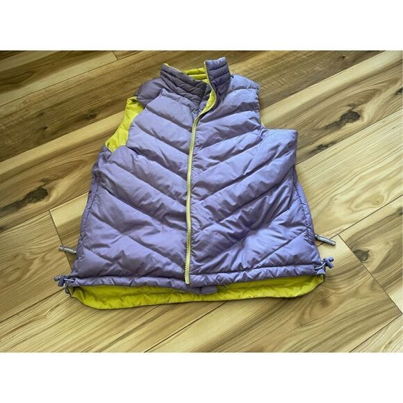 COLDWATER CREEK Womens Reversible Goose Down Vest size medium Yellow and Purple - Picture 2 of 7